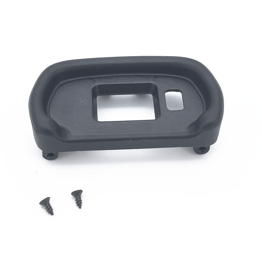 Oculare per mirino in plastica - Canon Camera Eos R50 recensione e prezzo